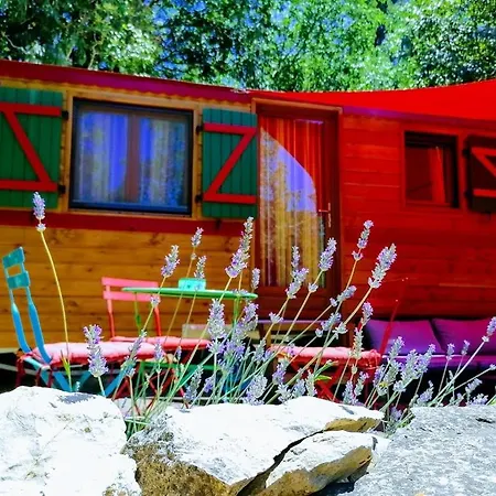 Bed & Breakfast En Garrigues *