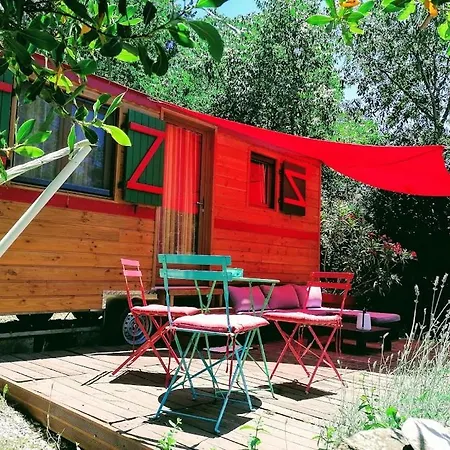 En Garrigues Bed & Breakfast 4*